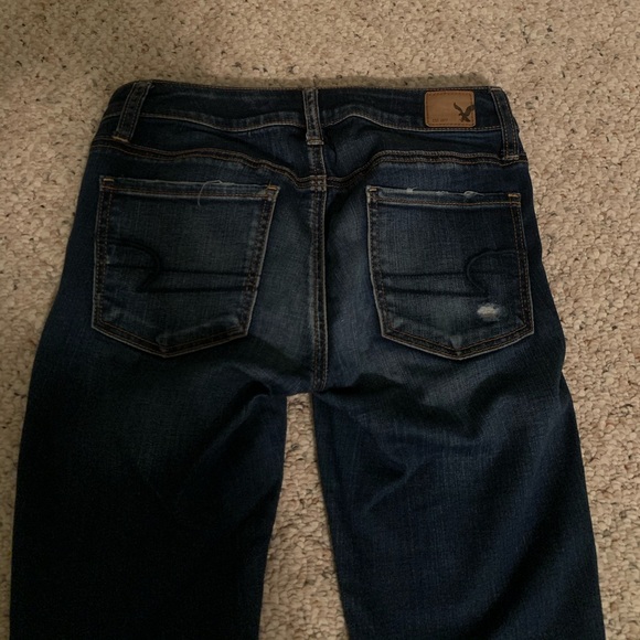 American Eagle Ripped Jeans - Picture 4 of 6